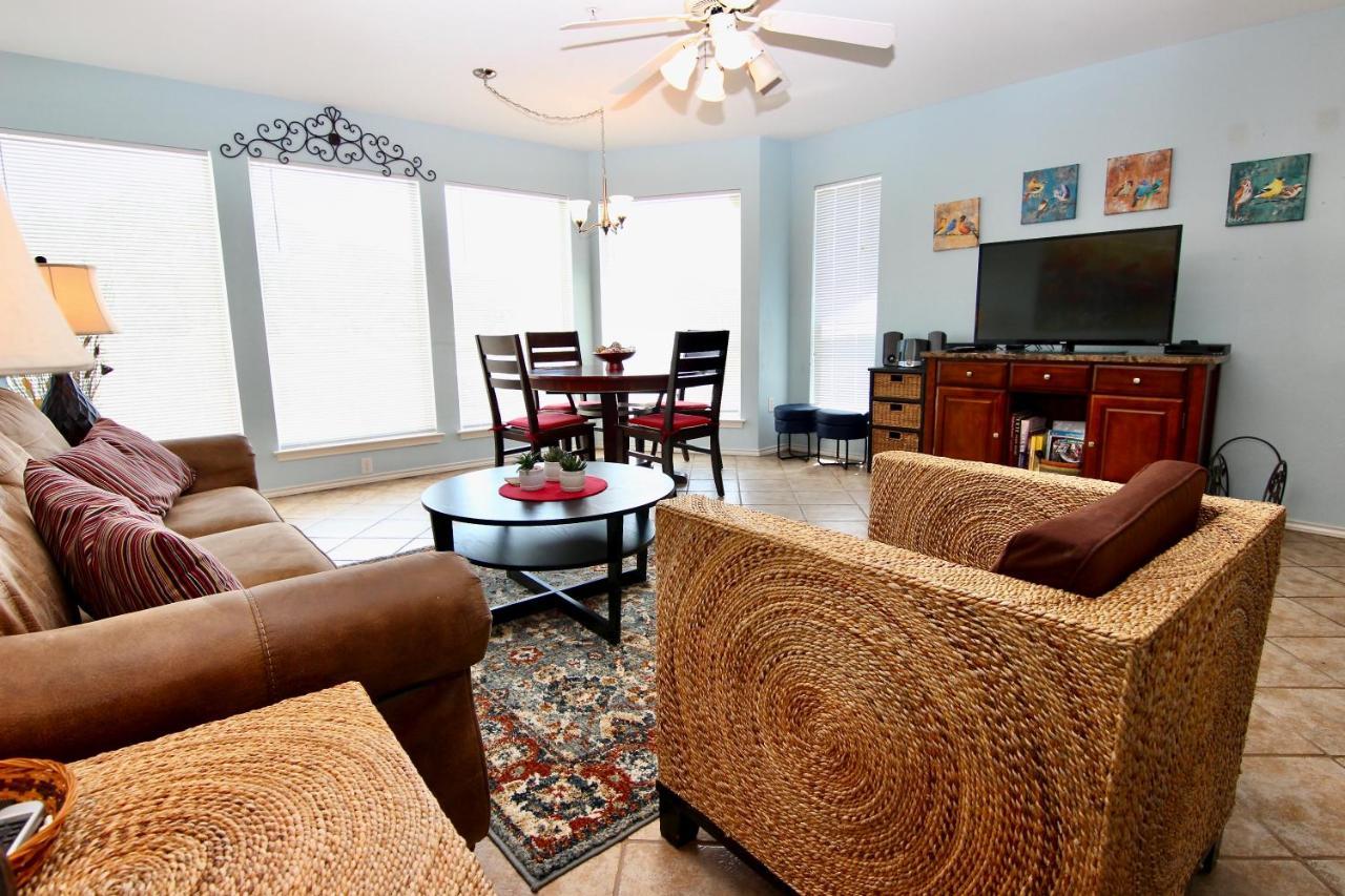 Waterwheel Retreat Apartment Ню Браунфелс Екстериор снимка